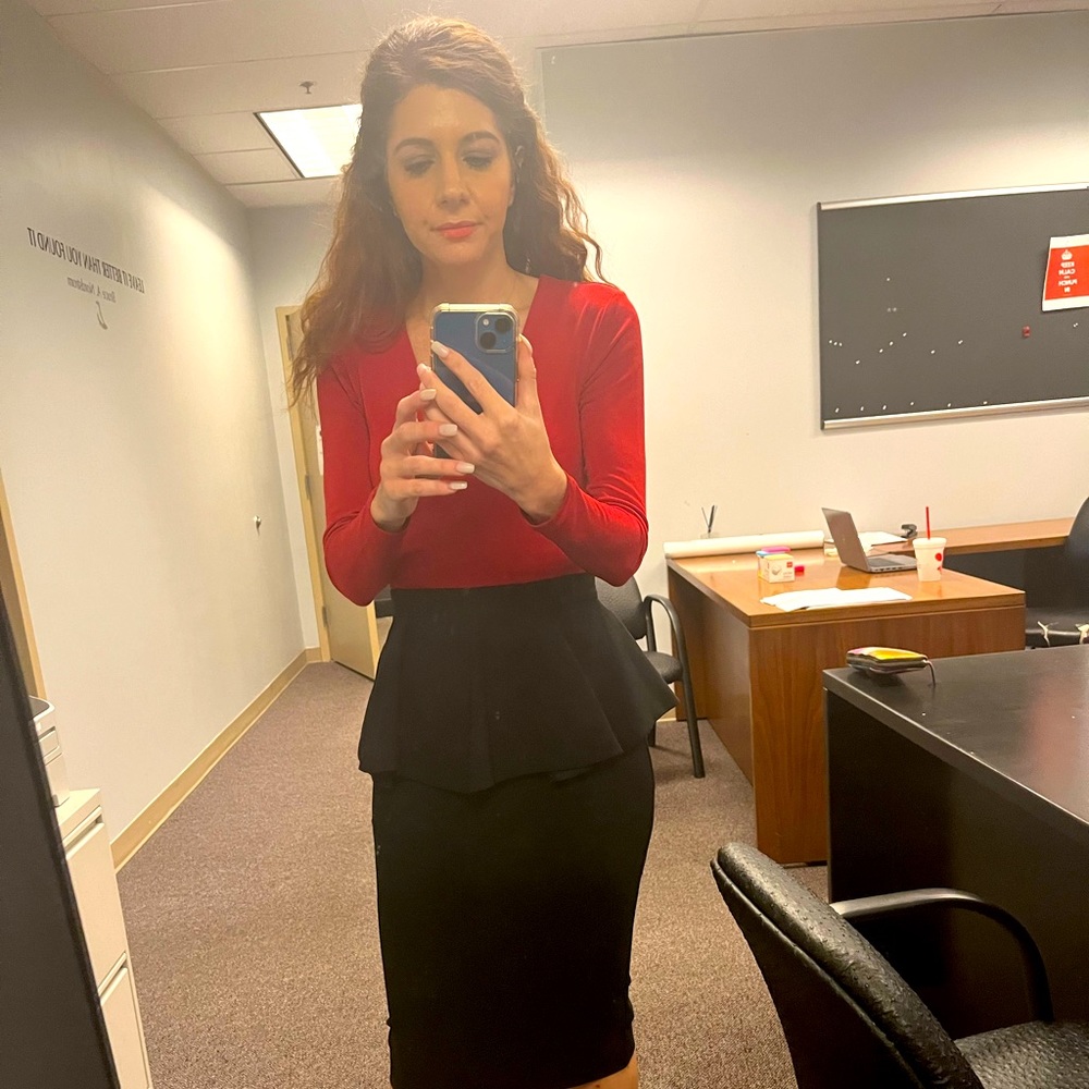 St. John Crepe Skirt with peplum